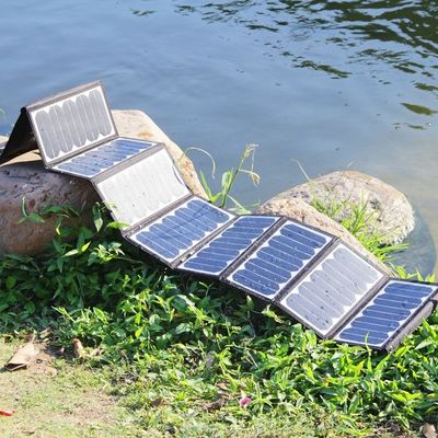 Βαλίτσα Συσκευή Ηλιακών Πανελών 40W 50W 60W Εξωτερική Κατασκήνωση Αδιάβροχη Σκουπτή Ηλιακή Πάνελ Τσάντα